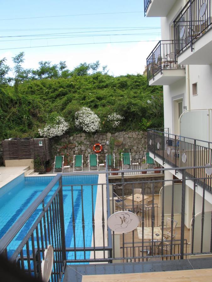Hotel Club (Adults Only) Сант'Агнело Екстериор снимка