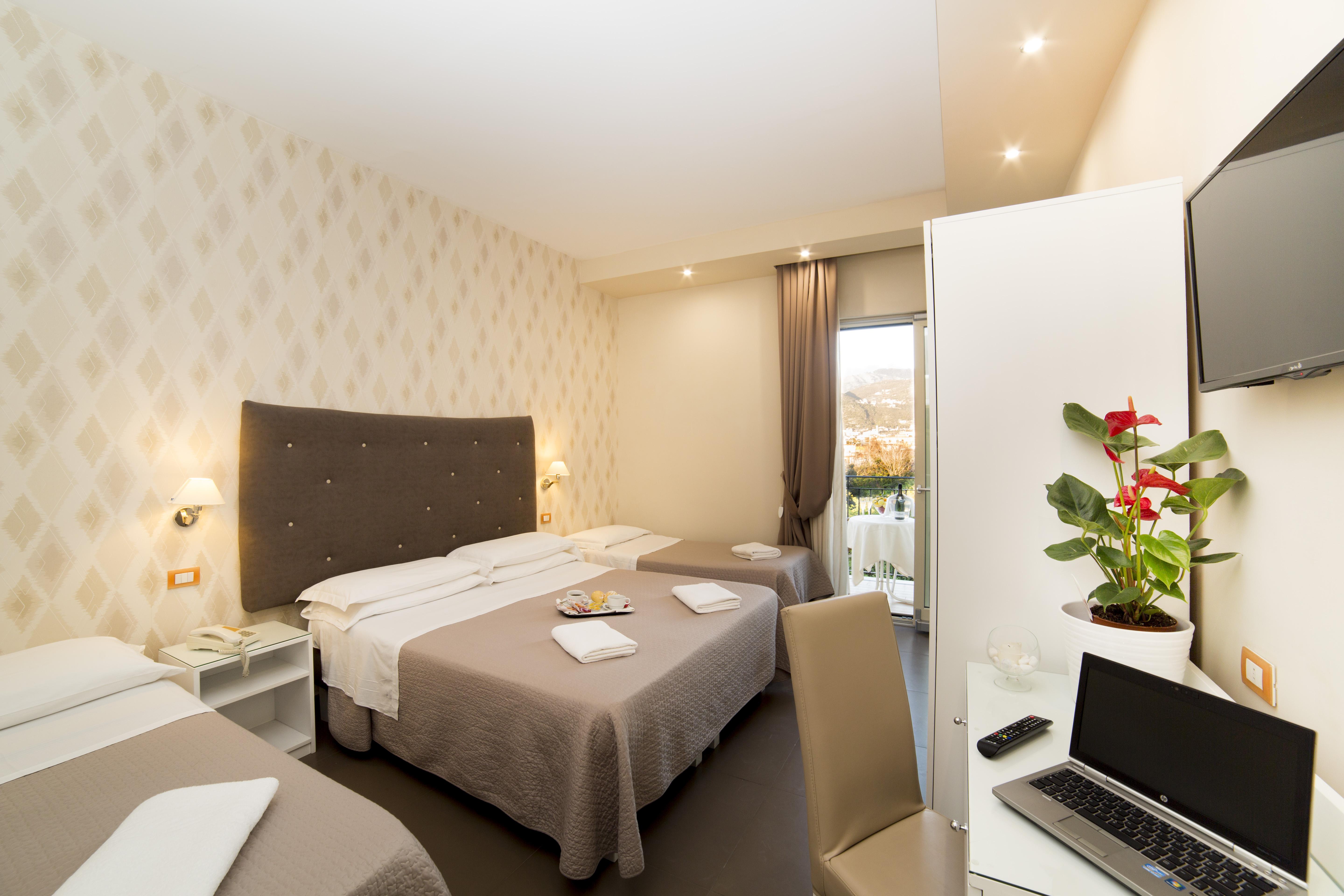 Hotel Club (Adults Only) Сант'Агнело Екстериор снимка