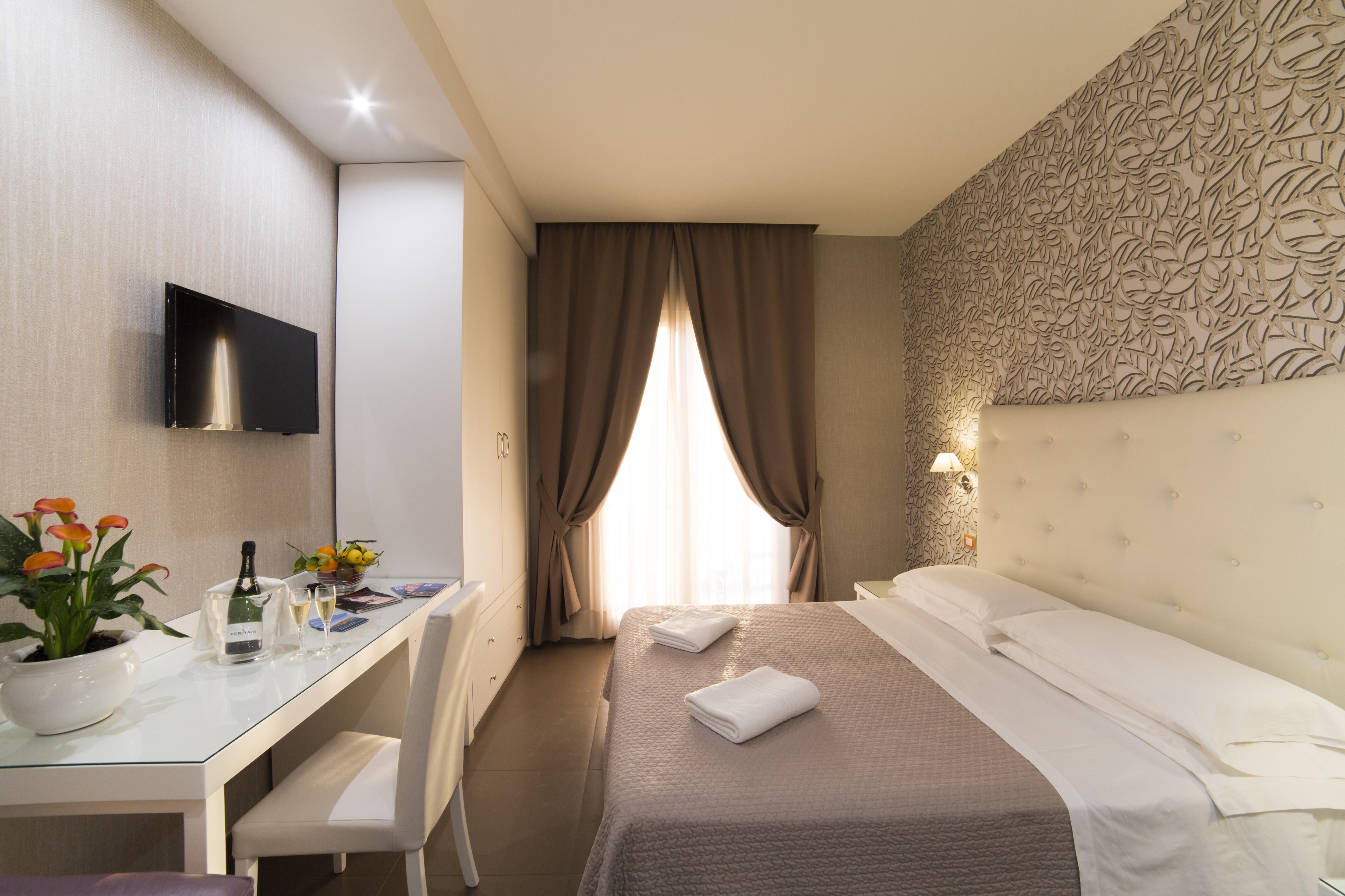 Hotel Club (Adults Only) Сант'Агнело Екстериор снимка
