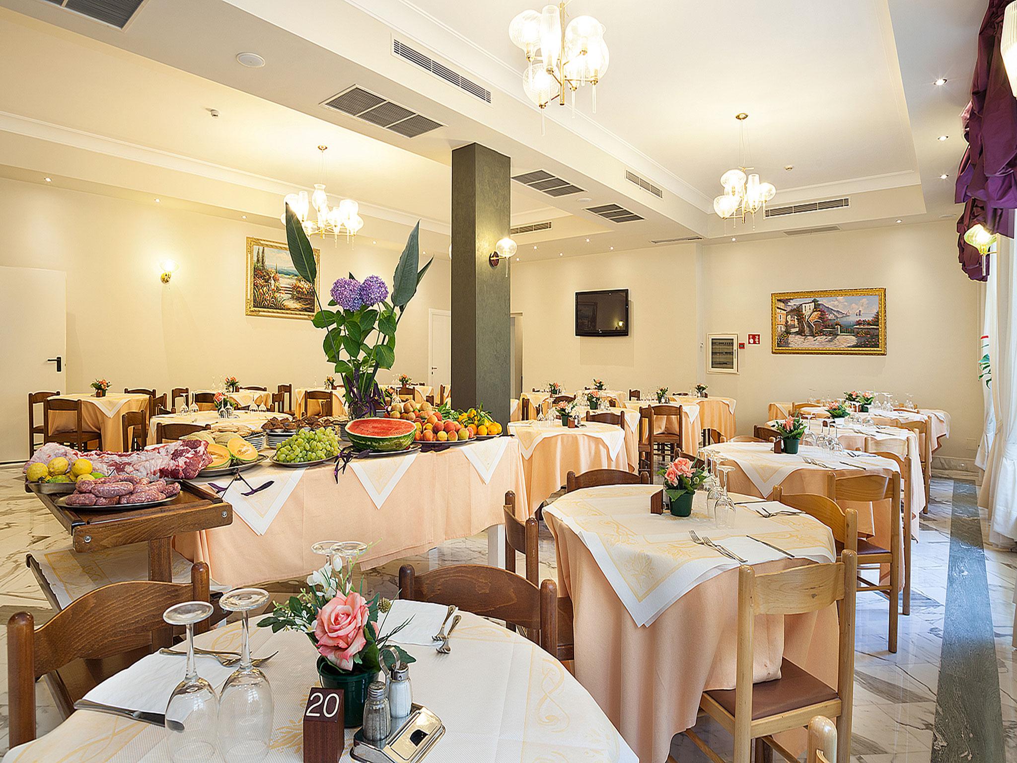 Hotel Club (Adults Only) Сант'Агнело Екстериор снимка