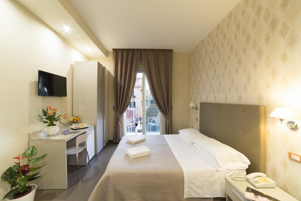 Hotel Club (Adults Only) Сант'Агнело Екстериор снимка